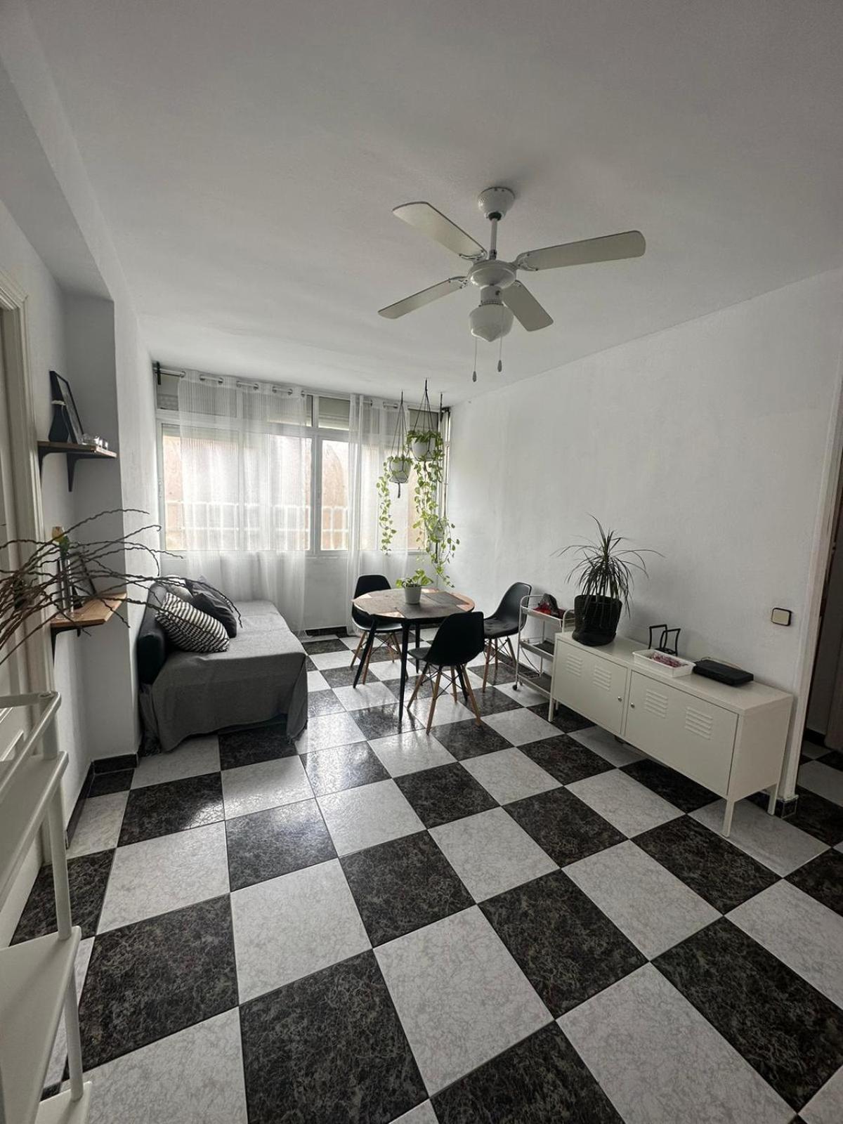 Habitacion 2 En Tercera Planta Sin Ascensor No Es Un Piso Entero! A Compartir Bano Y Cocina! Fuengirola Exteriör bild