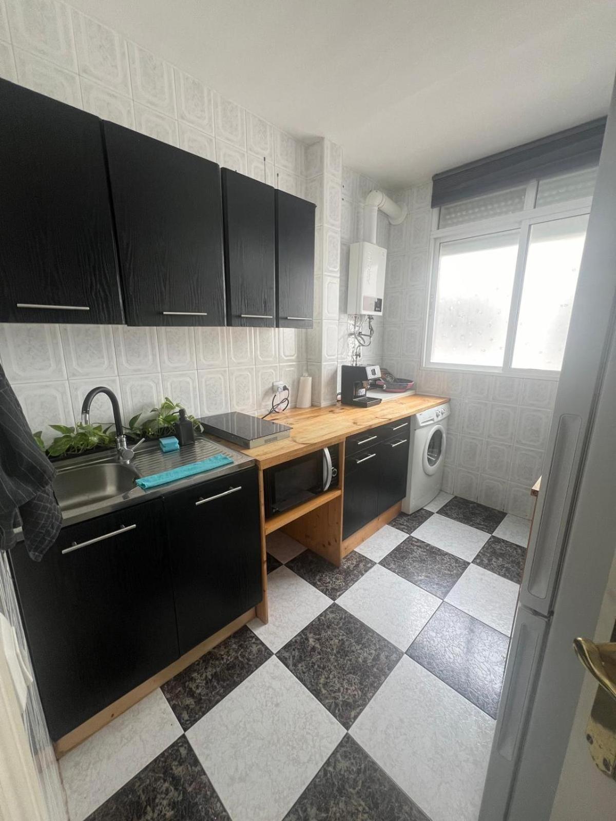 Habitacion 2 En Tercera Planta Sin Ascensor No Es Un Piso Entero! A Compartir Bano Y Cocina! Fuengirola Exteriör bild