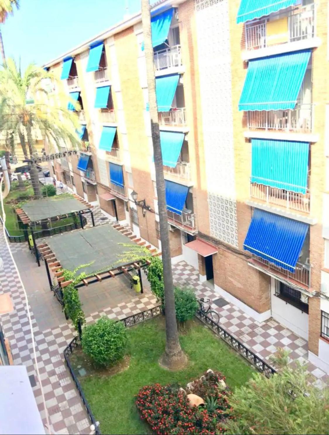 Habitacion 2 En Tercera Planta Sin Ascensor No Es Un Piso Entero! A Compartir Bano Y Cocina! Fuengirola Exteriör bild