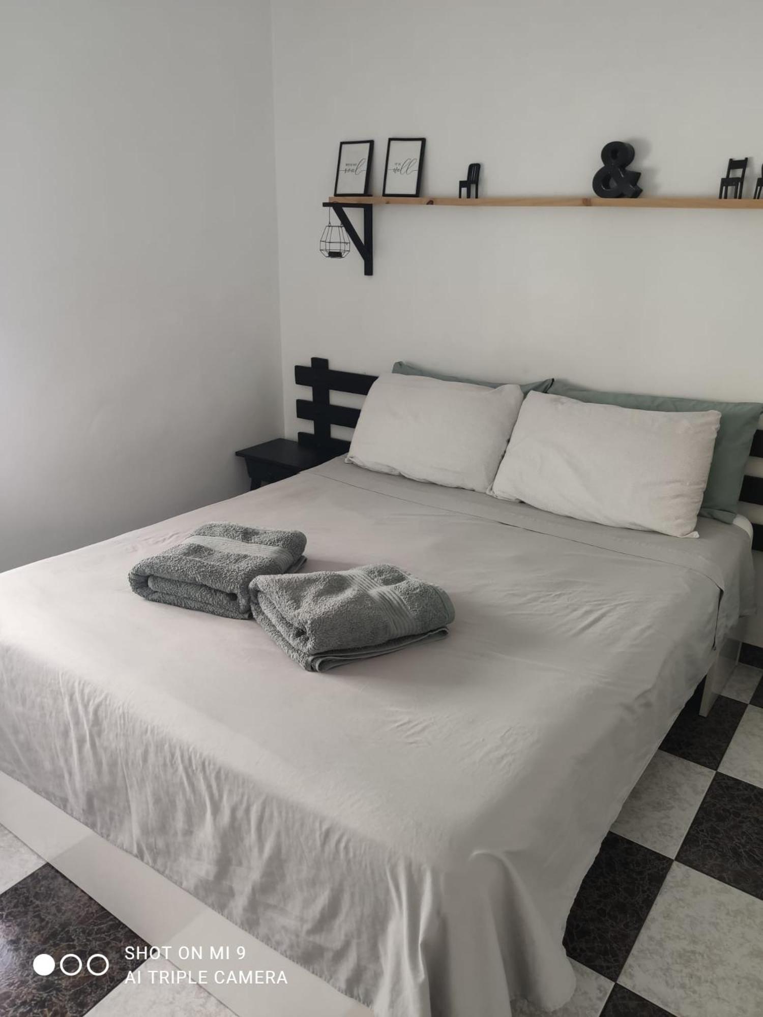 Habitacion 2 En Tercera Planta Sin Ascensor No Es Un Piso Entero! A Compartir Bano Y Cocina! Fuengirola Exteriör bild